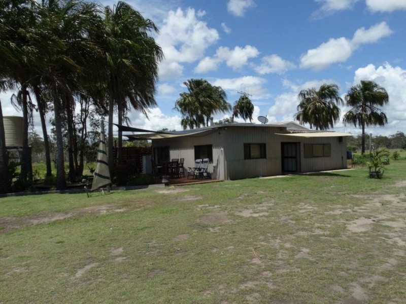 94 Freshwater Court, Deepwater QLD 4674