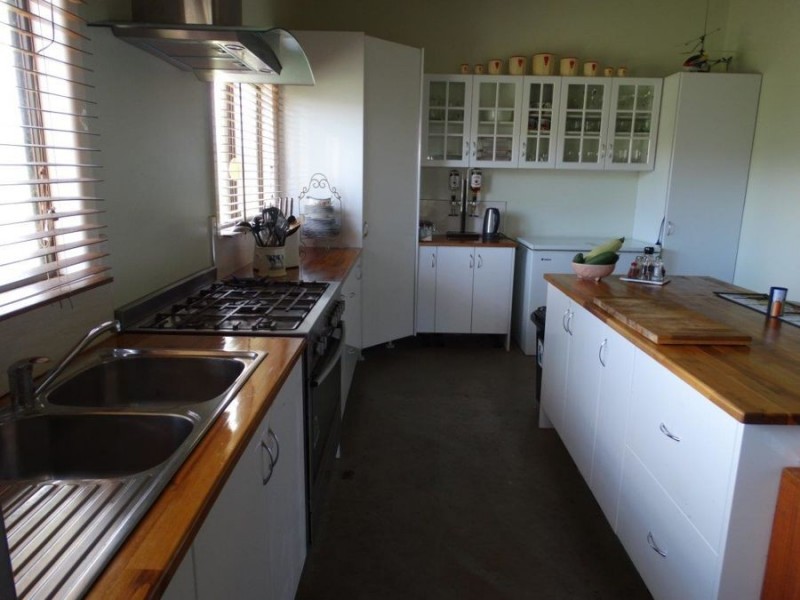 94 Freshwater Court, Deepwater QLD 4674