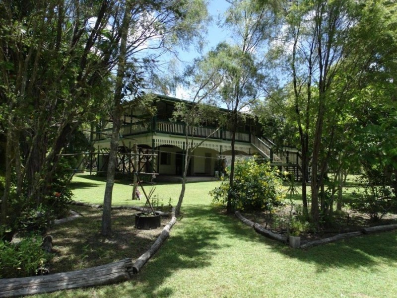 122 Muller Road, Baffle Creek QLD 4674