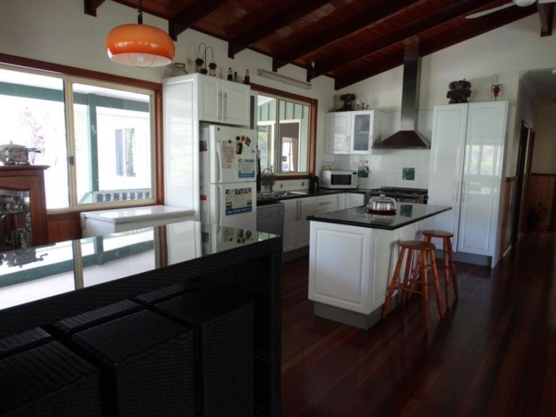 122 Muller Road, Baffle Creek QLD 4674