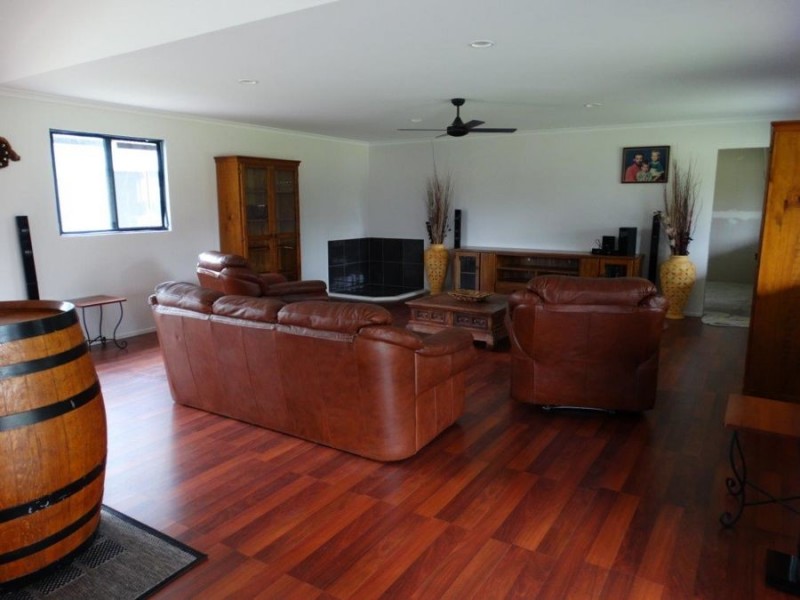 333 Muller Road, Baffle Creek QLD 4674