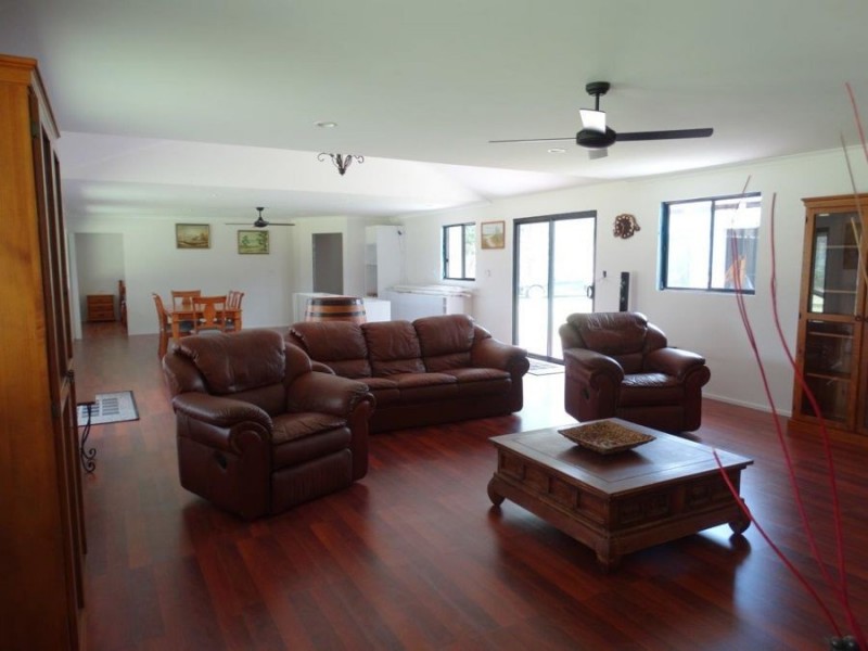 333 Muller Road, Baffle Creek QLD 4674