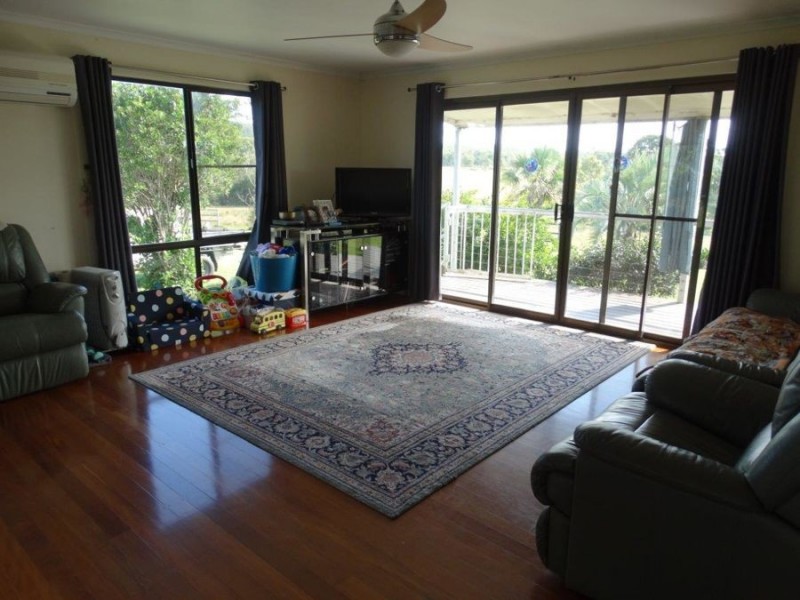 3727 Lowmead Road, Lowmead QLD 4676