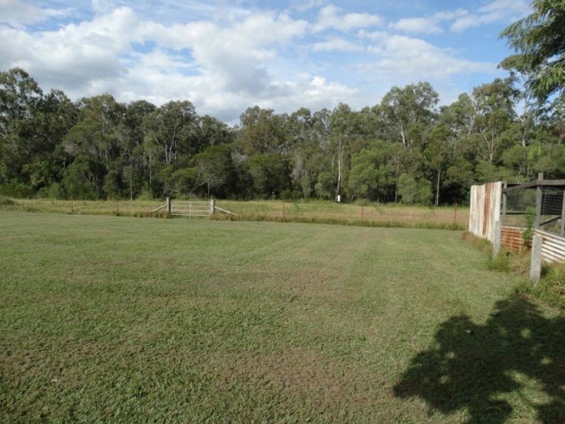 3727 Lowmead Road, Lowmead QLD 4676