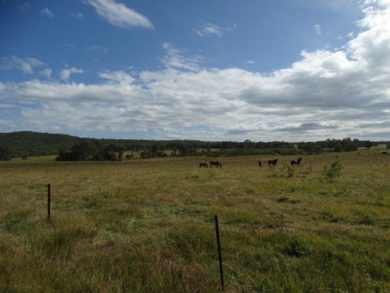 3727 Lowmead Road, Lowmead QLD 4676