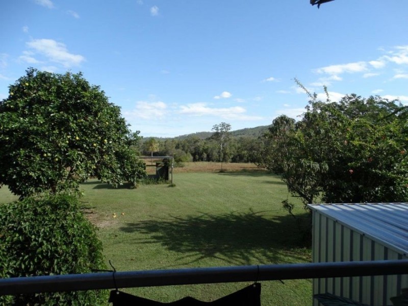 3727 Lowmead Road, Lowmead QLD 4676