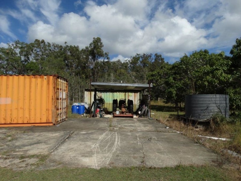 560 Matchbox road, Deepwater QLD 4674