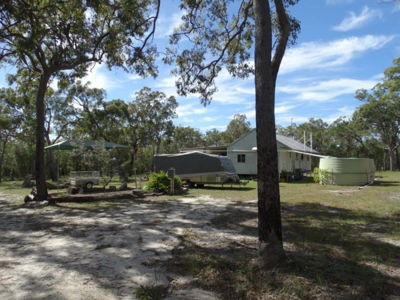 560 Matchbox road, Deepwater QLD 4674