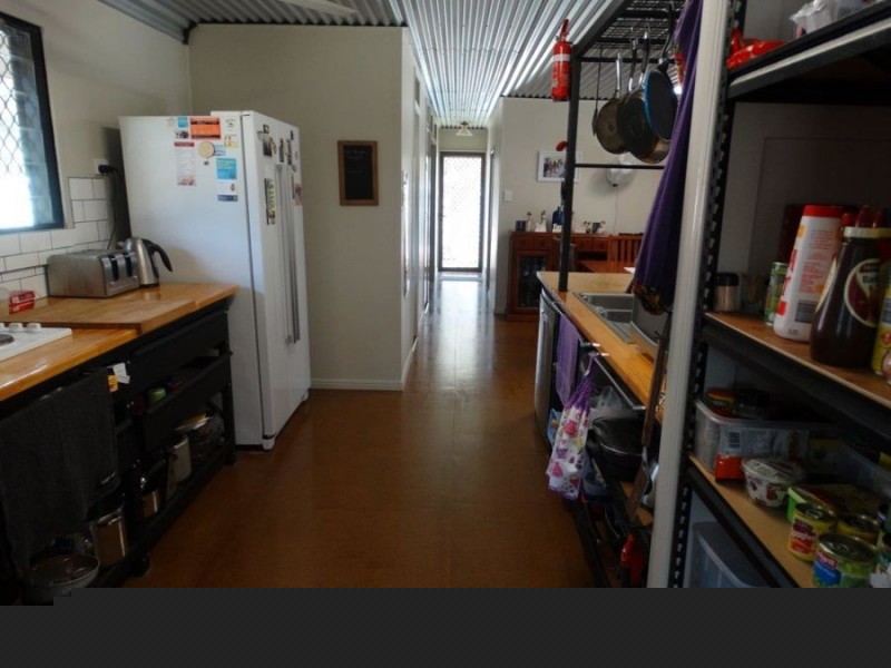 560 Matchbox road, Deepwater QLD 4674