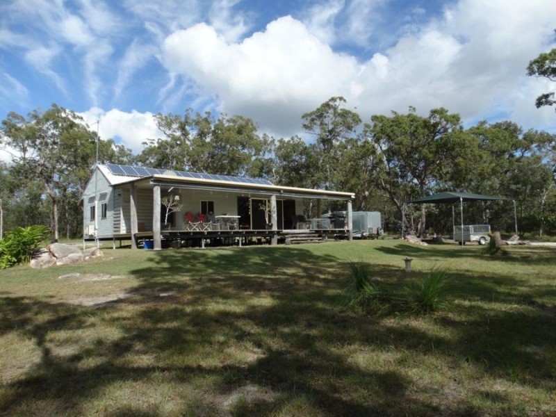 560 Matchbox road, Deepwater QLD 4674