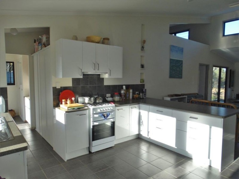1079 Hills Road, Mount Maria QLD 4674