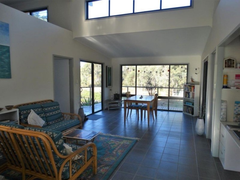 1079 Hills Road, Mount Maria QLD 4674