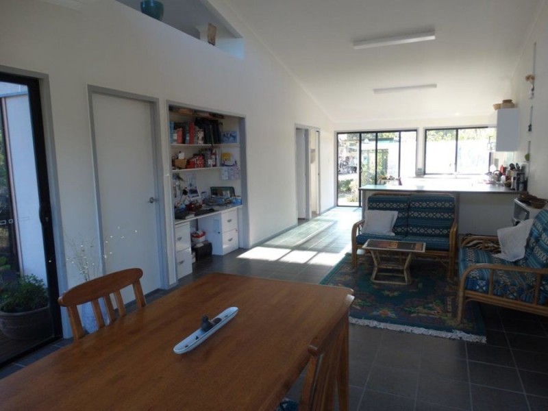 1079 Hills Road, Mount Maria QLD 4674