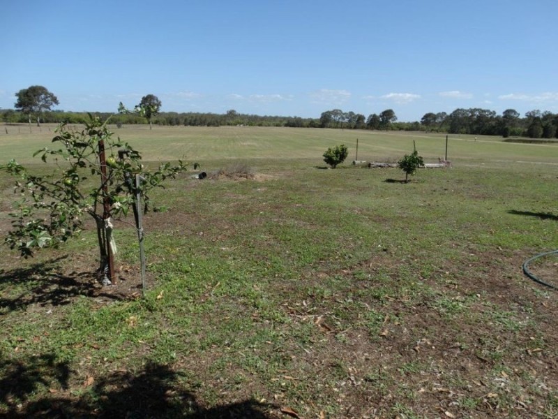 1392 Coast Road, Baffle Creek QLD 4674
