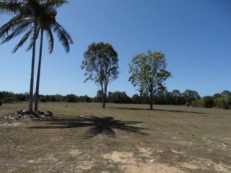 1392 Coast Road, Baffle Creek QLD 4674