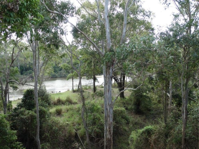 859 Ferry Road, Rosedale QLD 4674