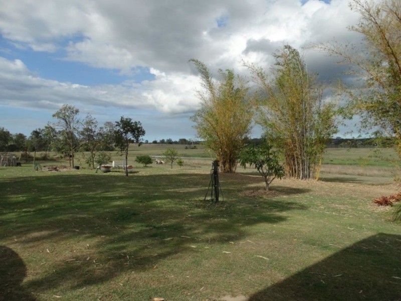 859 Ferry Road, Rosedale QLD 4674