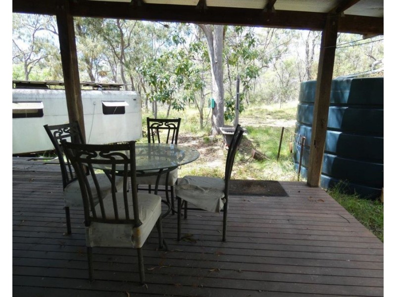 463 Matchbox Road, Deepwater QLD 4674
