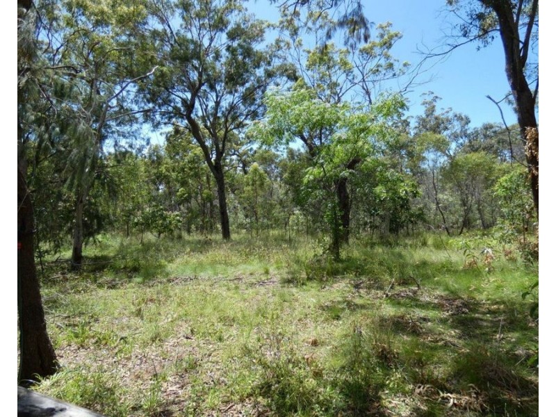 463 Matchbox Road, Deepwater QLD 4674
