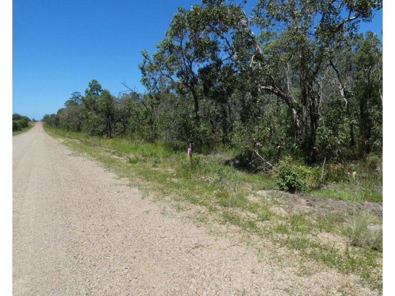 463 Matchbox Road, Deepwater QLD 4674