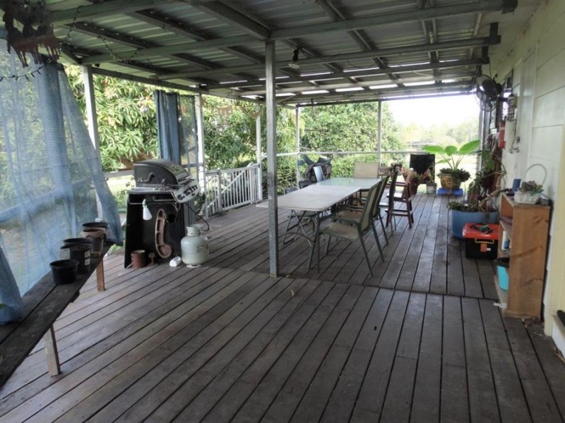 3727 Lowmead Road, Lowmead QLD 4676