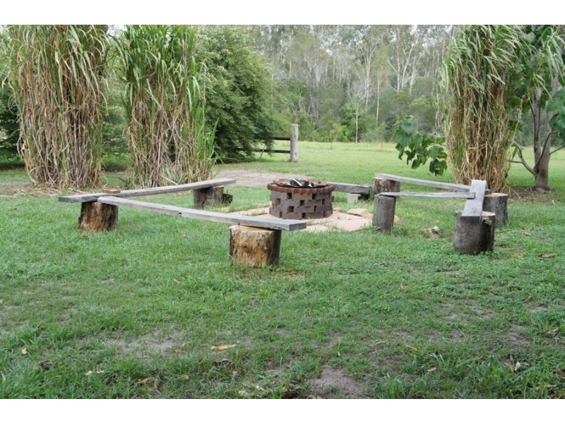 3727 Lowmead Road, Lowmead QLD 4676