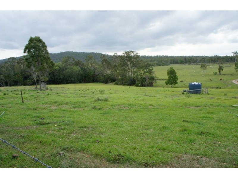 3727 Lowmead Road, Lowmead QLD 4676