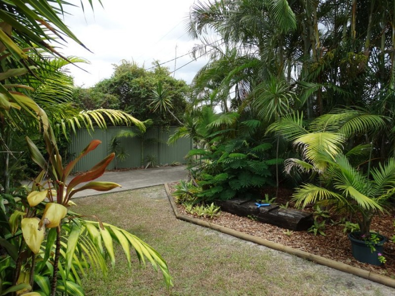 6 Henderson Street, Miriam Vale QLD 4677