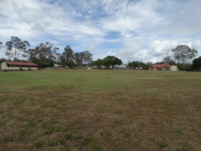 2 Wills Road, Rosedale QLD 4674