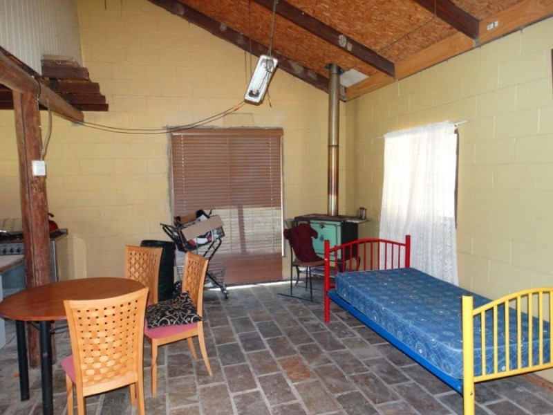 434 Cross Road, Euleilah QLD 4674