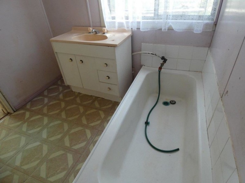 340 Matchbox Road, Deepwater QLD 4674