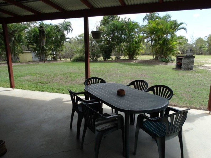 334 Pacific Drive, Deepwater QLD 4674