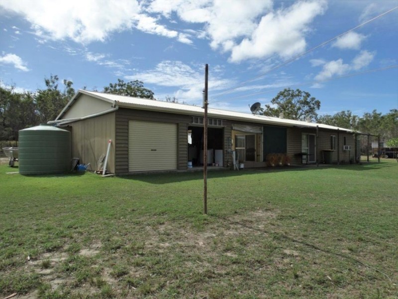 68 Oceania Court, Deepwater QLD 4674