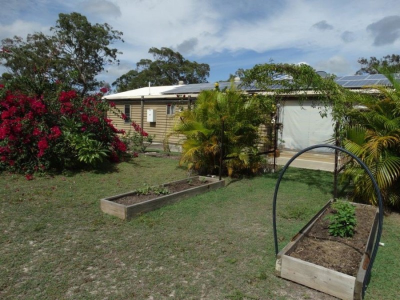 68 Oceania Court, Deepwater QLD 4674