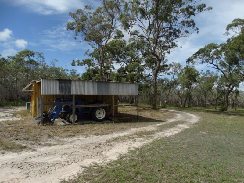 68 Oceania Court, Deepwater QLD 4674