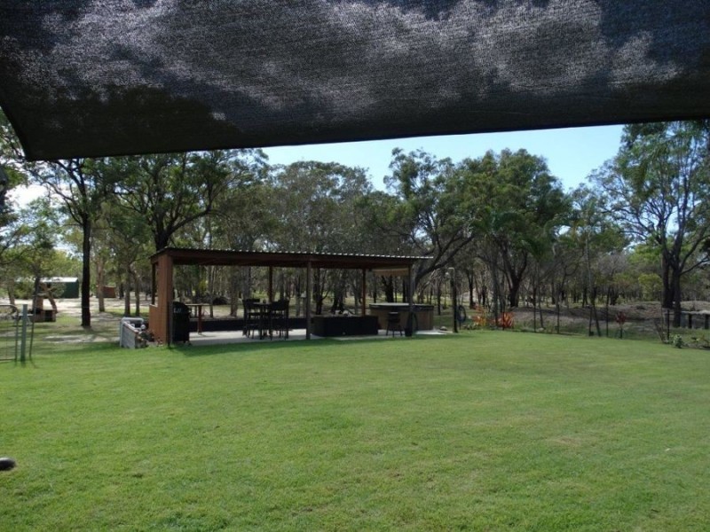 286 Matchbox Road, Deepwater QLD 4674