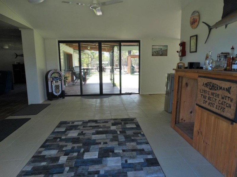 286 Matchbox Road, Deepwater QLD 4674