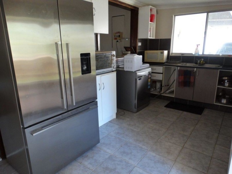 205 Lindy Drive, Rules Beach QLD 4674