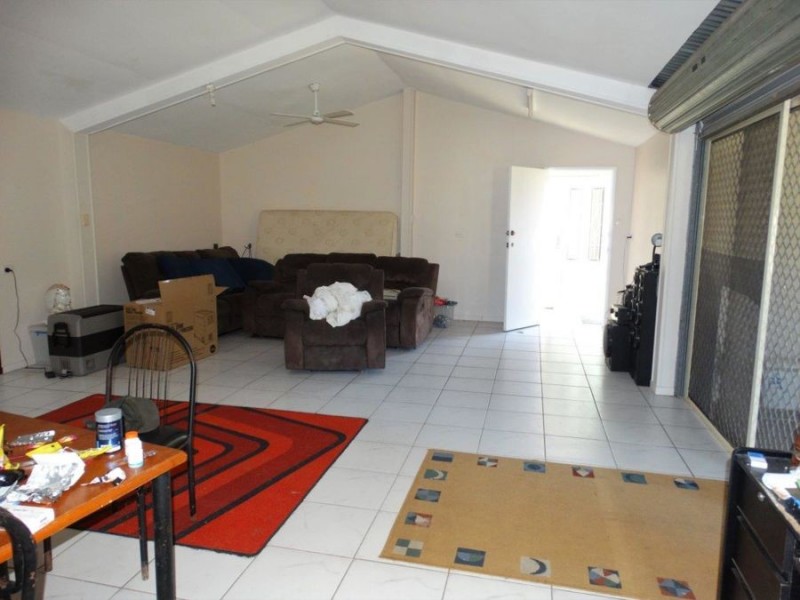 205 Lindy Drive, Rules Beach QLD 4674