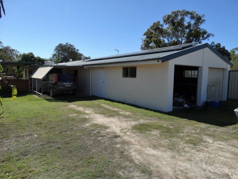 205 Lindy Drive, Rules Beach QLD 4674