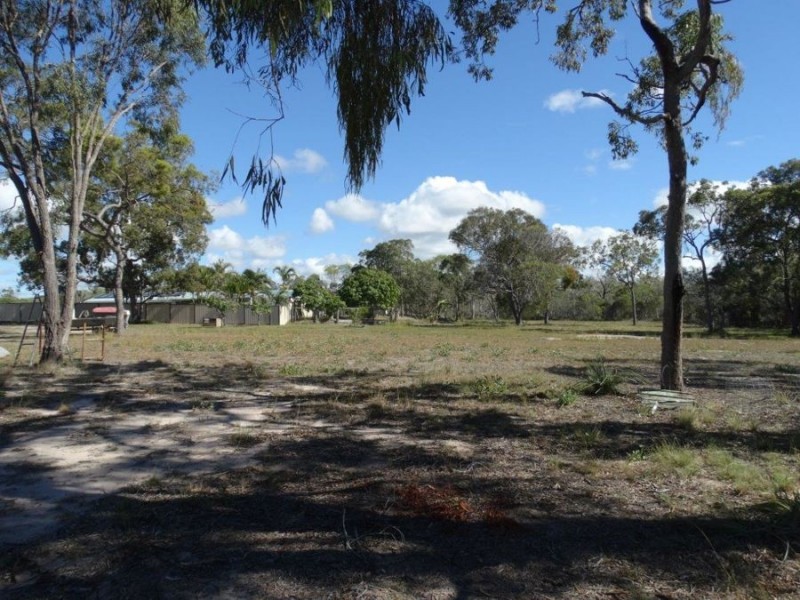 205 Lindy Drive, Rules Beach QLD 4674