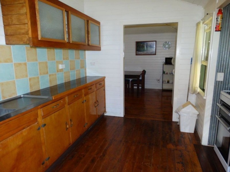 1059 Hills Road, Mount Maria QLD 4674