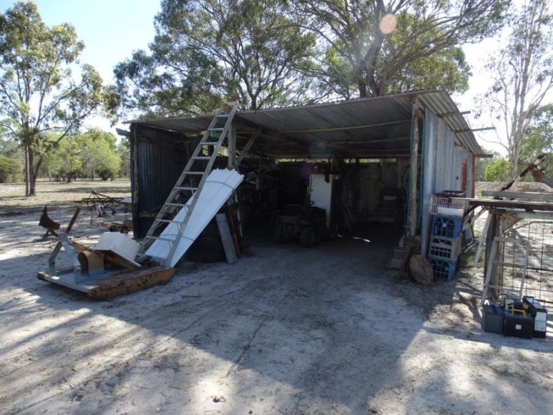 153 Matchbox Road, Deepwater QLD 4674