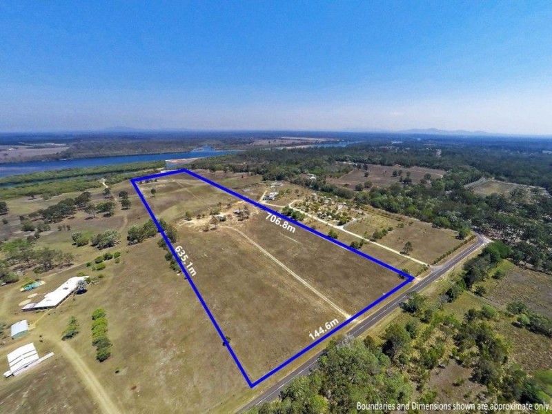 1392 Coast Road, Baffle Creek QLD 4674