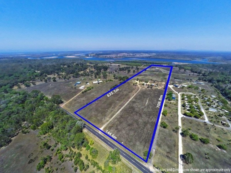 1392 Coast Road, Baffle Creek QLD 4674
