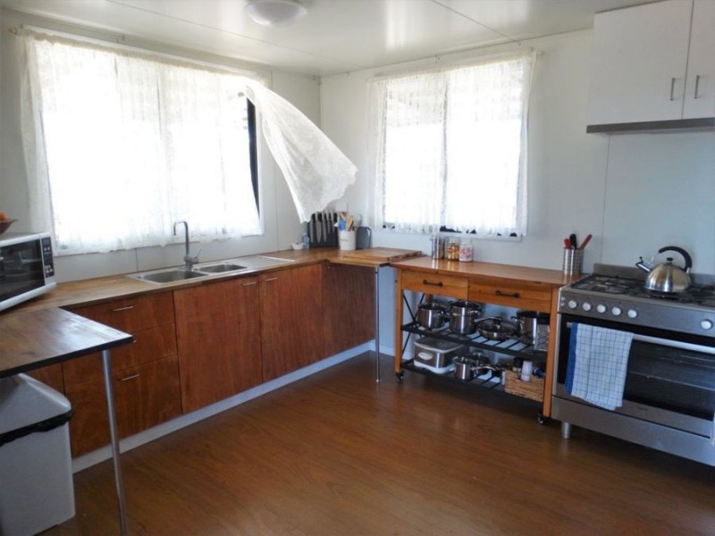 1019 Tableland Road, Mount Maria QLD 4674