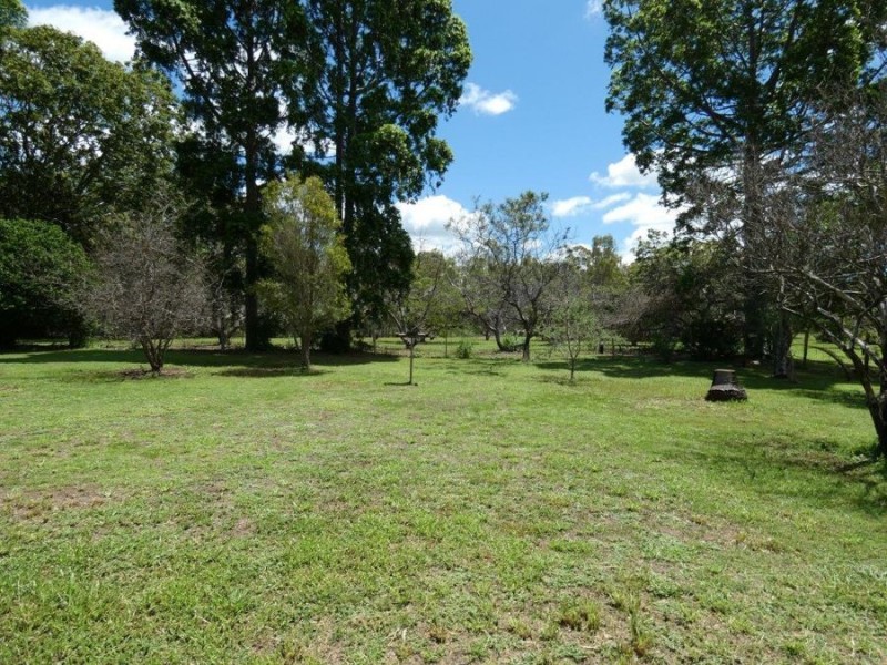 17 Main Street, Yandaran QLD 4673