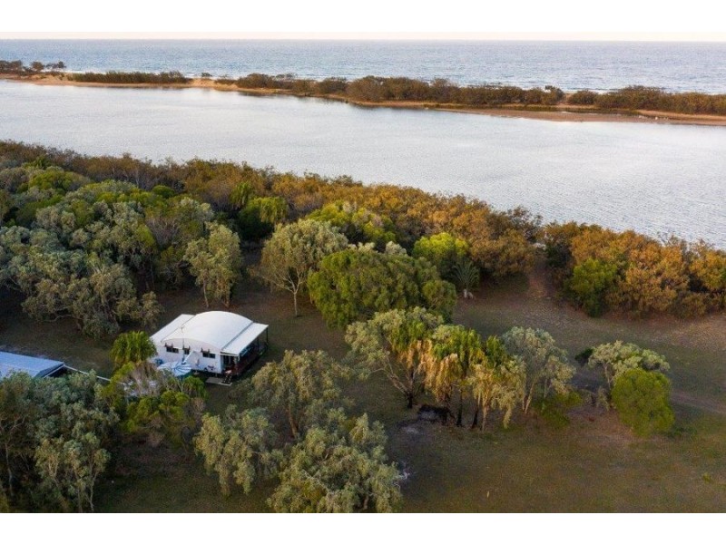 704 Fingerfield Road, Deepwater QLD 4674