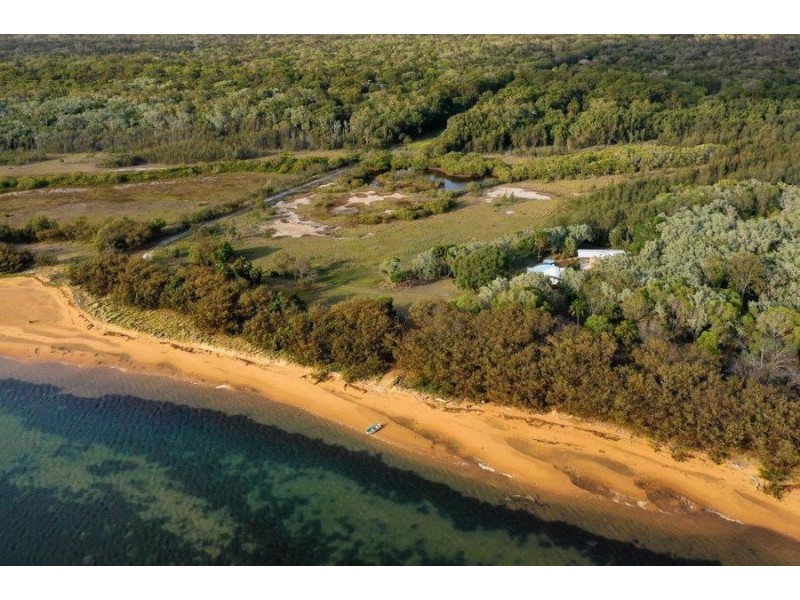 704 Fingerfield Road, Deepwater QLD 4674