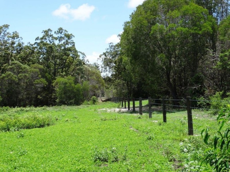 650 Fernfield Road, Deepwater QLD 4674